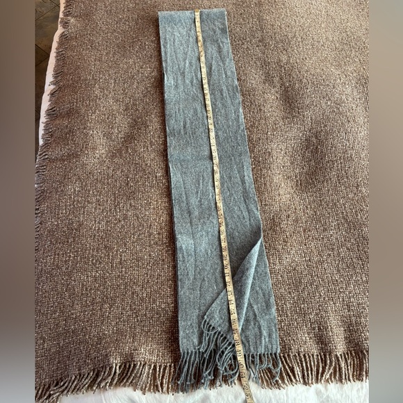 Pure Wool Scarf - Picture 6 of 7